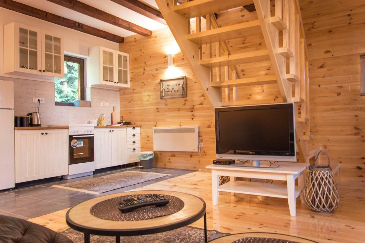 זבליאק Wood Inn מראה חיצוני תמונה
