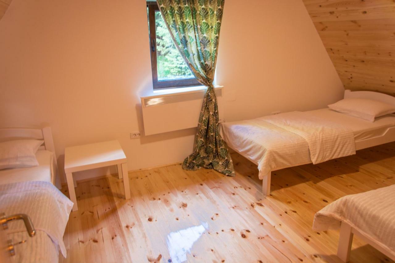זבליאק Wood Inn מראה חיצוני תמונה